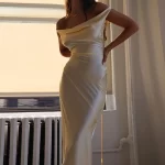 ยาว เดรส ผู้หญิง สายเดี่ยว คอพระจันทร์ พับผ้า พันเอว ไร้แขน เสื้อคลุม งานปาร์ตี้ ชุด